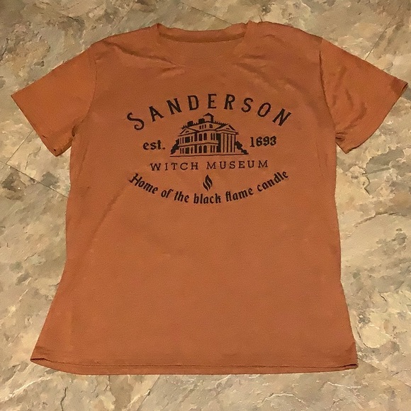 Sanderson Witch Museum T-shirt - Picture 1 of 6
